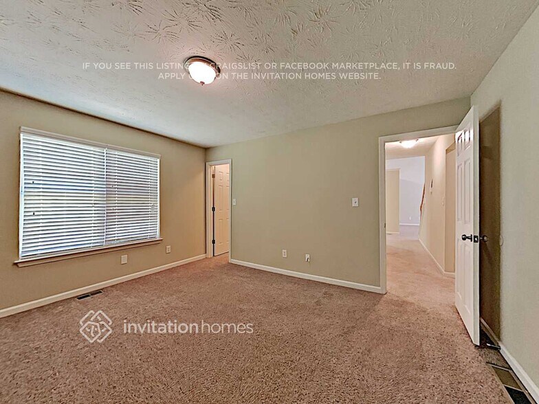 Building Photo - 1525 Wilkes Crest Dr NE
