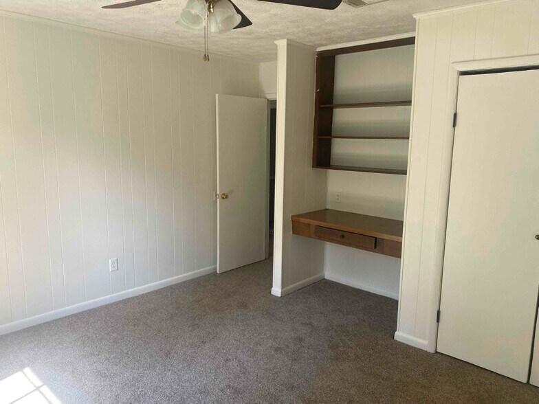 Building Photo - 809 McKinley Ave