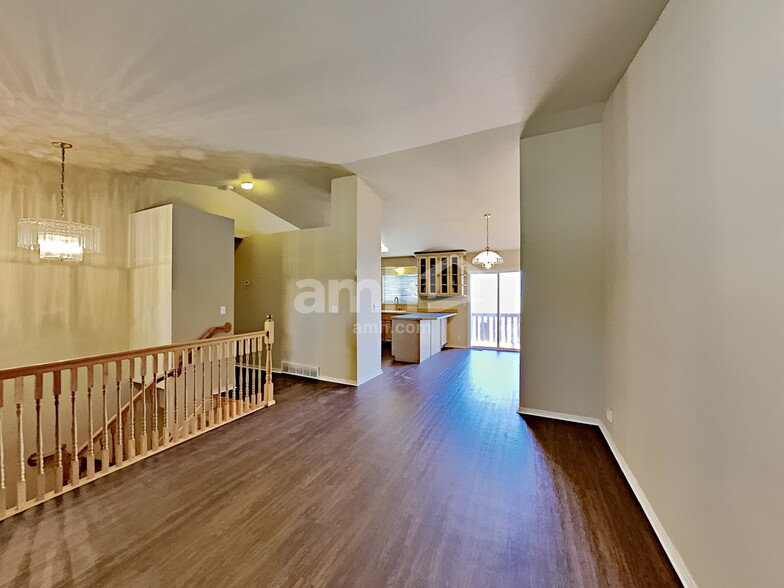 Building Photo - 128 E 350 S