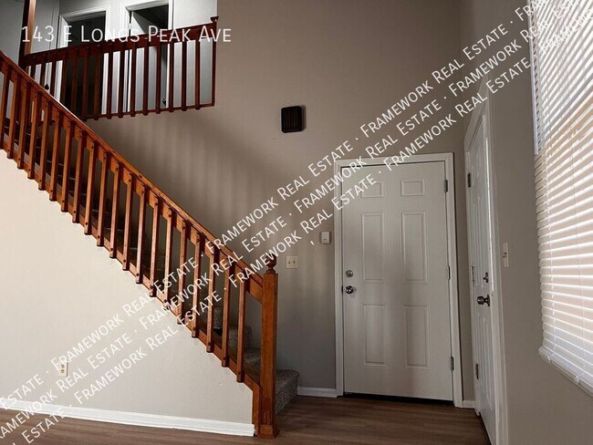 Building Photo - 143 E Longs Peak Ave