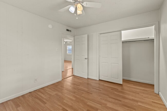 Building Photo - 100 Apache Hills Dr