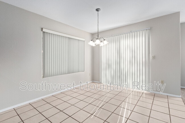 Building Photo - 1083 W Sandy Banks