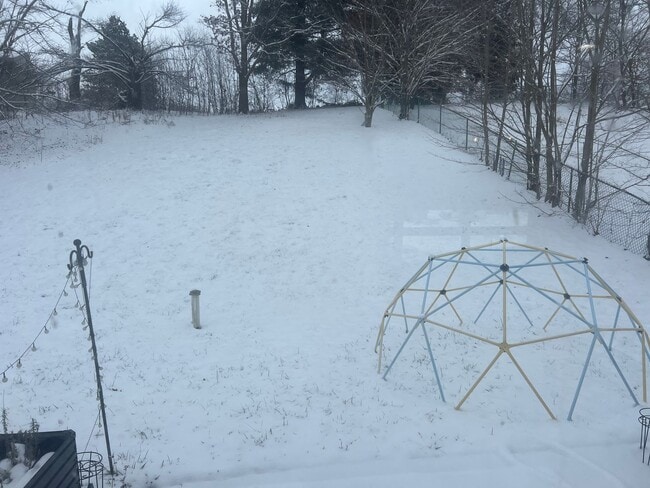 Building Photo - Updated 3-Bed Ranch in Plain Local Schools! Fenced Yard & Jetted Tub