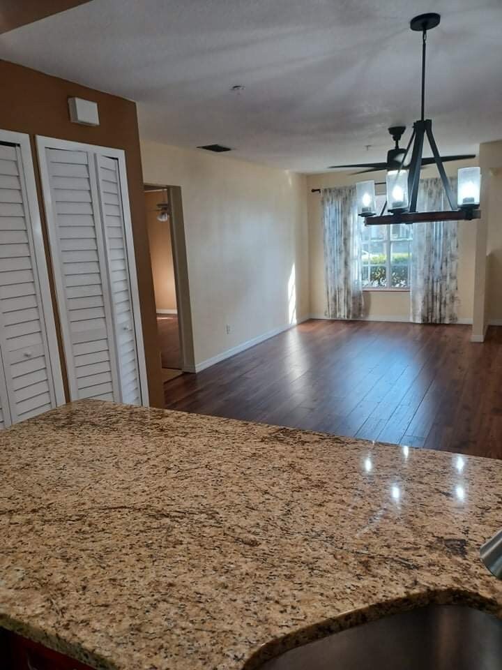 Building Photo - 129 Reserve Cir