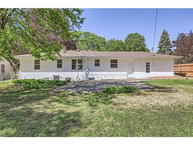 Building Photo - 3808 Welcome Ave N