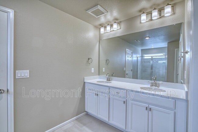 Building Photo - 1032 Sugar Beet Cir