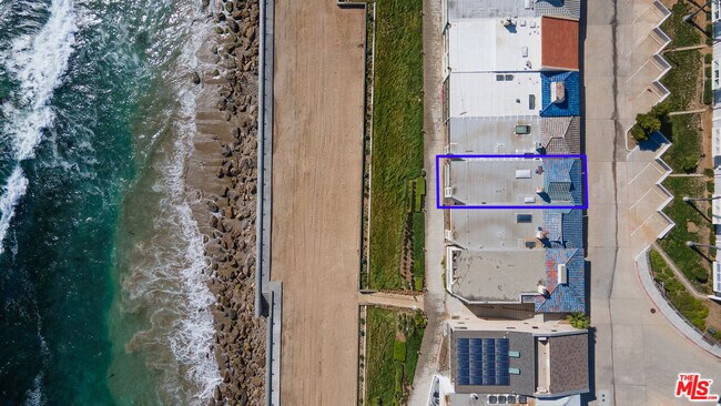 Building Photo - 11856 S Beach Club Way