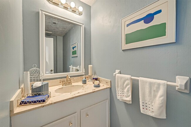 Building Photo - 3631 Glenpine Dr