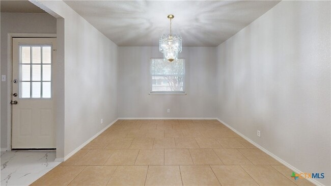 Building Photo - 3909 Bolivar Dr
