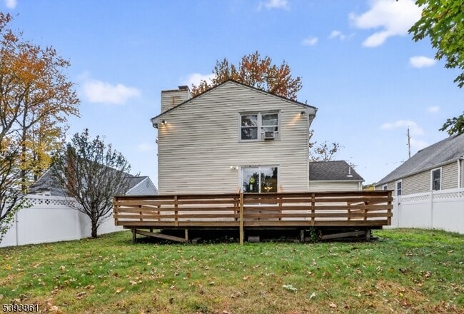 Building Photo - 128 South Ave