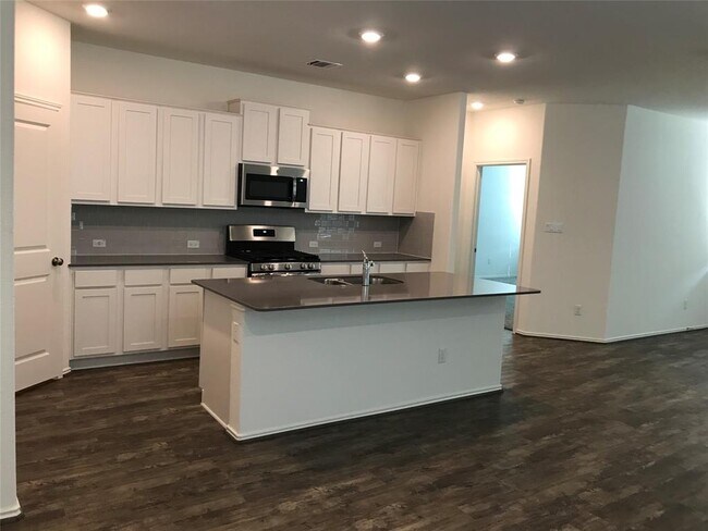 Building Photo - 1200 Nokota Bnd