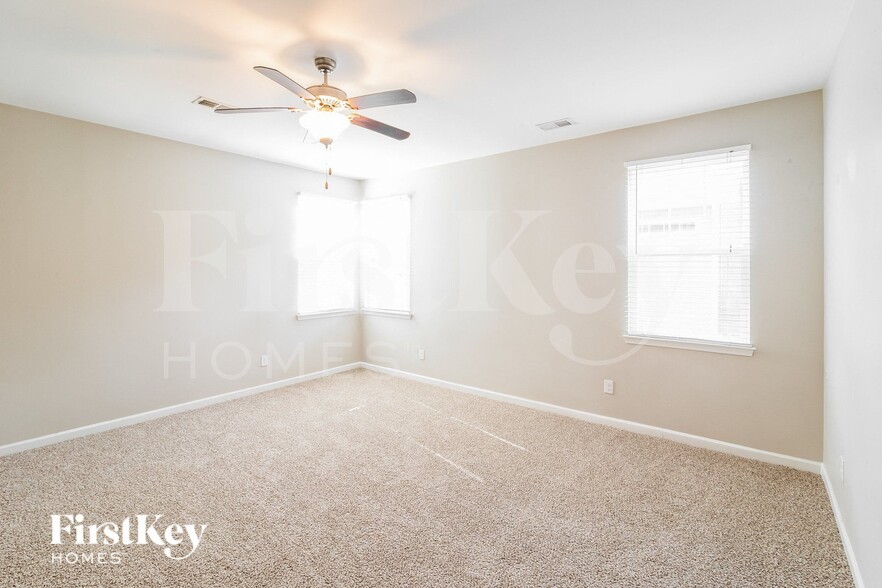 Building Photo - 213 Secretariat Dr