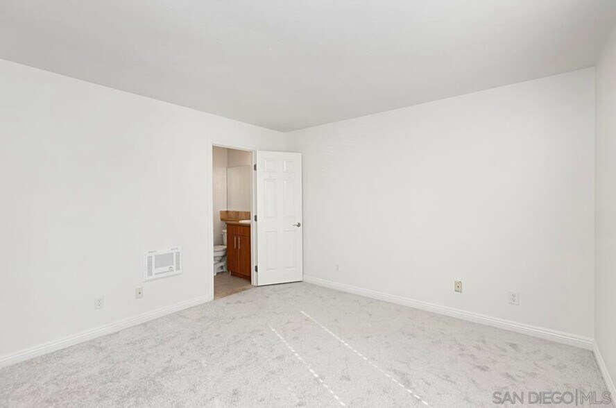 Building Photo - 7003 Saranac St