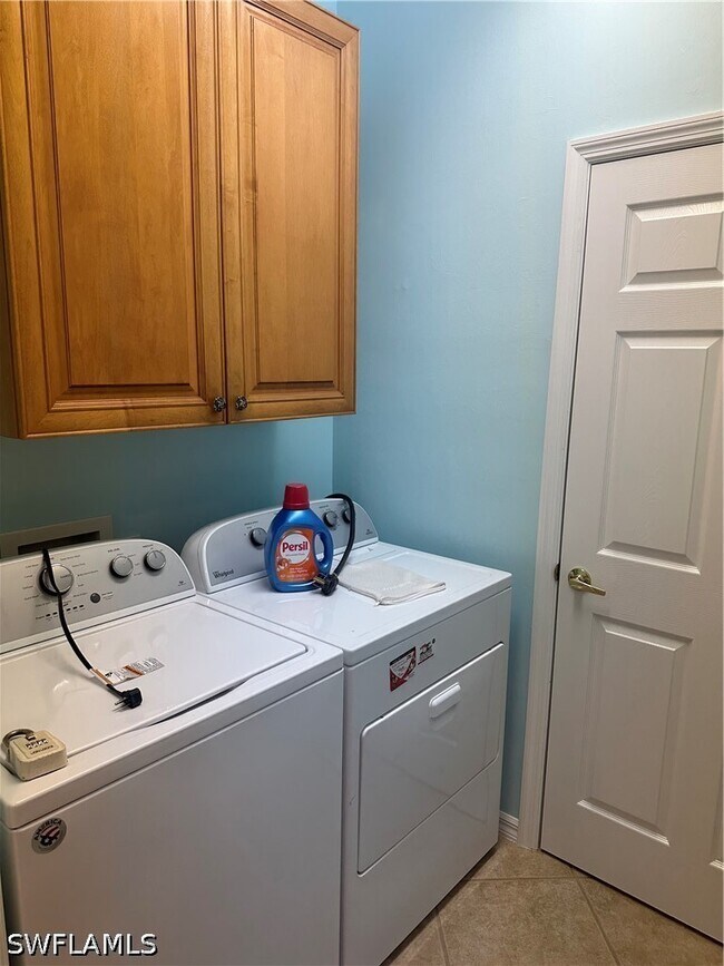 Building Photo - 16591 Goldenrod Ln