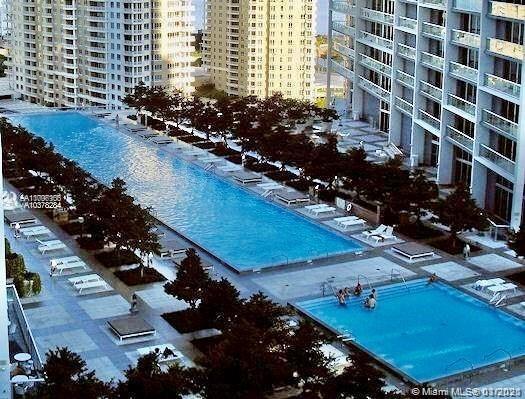 Building Photo - 475 Brickell Ave