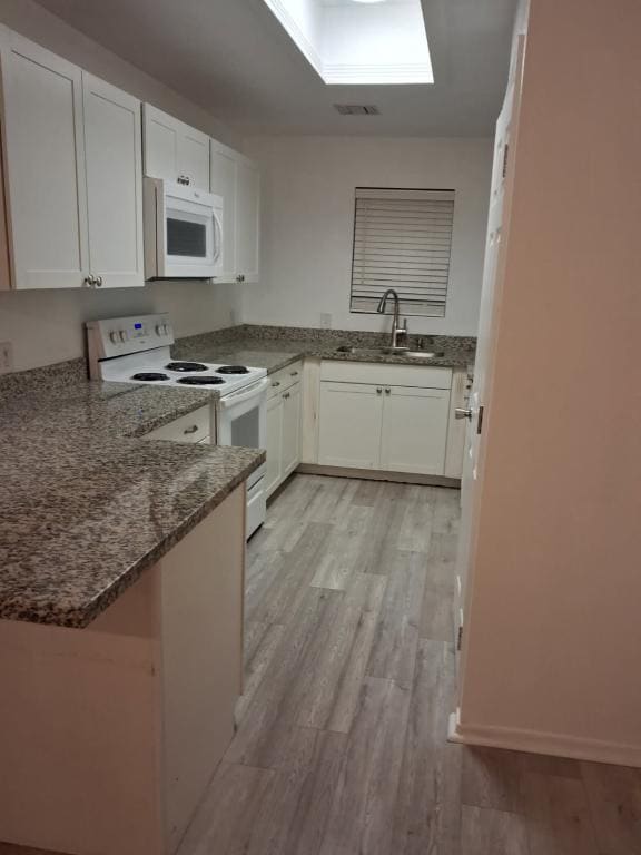 Building Photo - 311 Phyllis Dr
