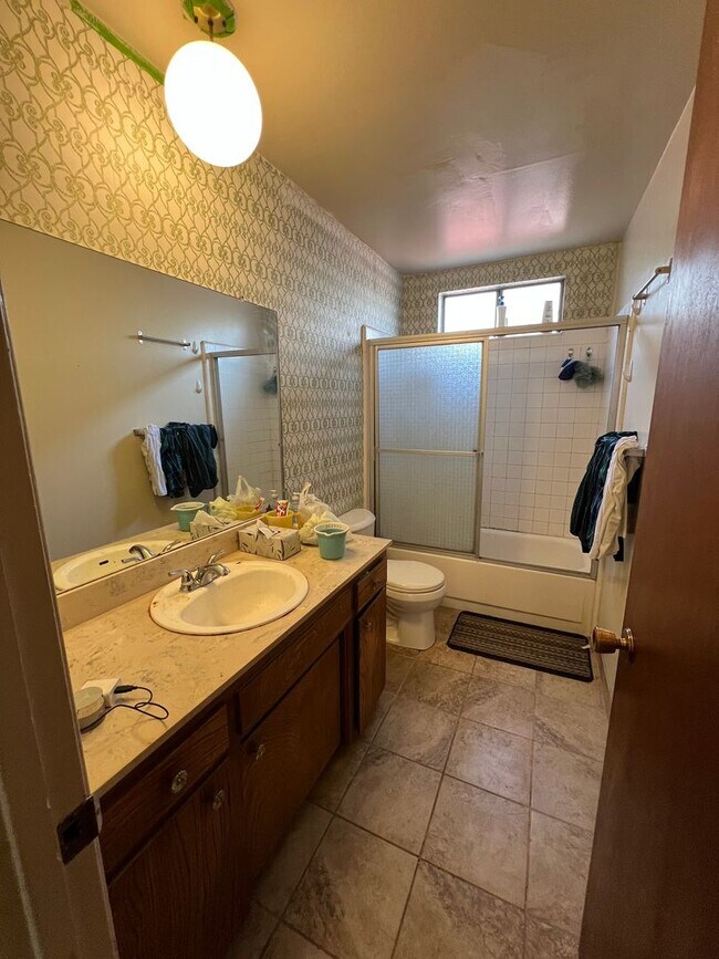 Building Photo - 651 Belladonna Ct