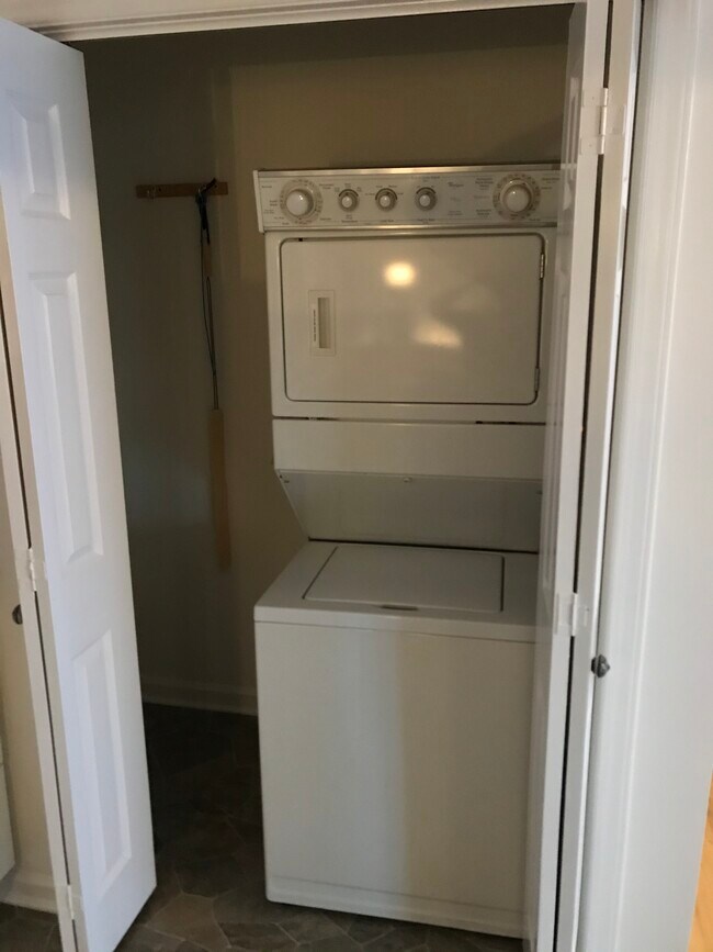 Washer and Dryer - 11 Pinehurst Mnr