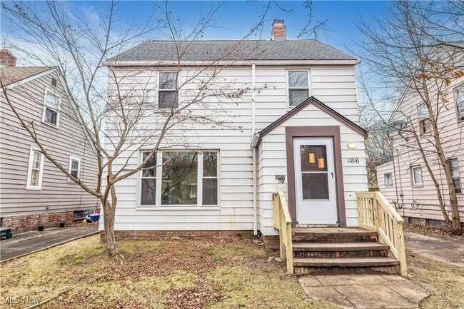 Primary Photo - 11816 Marne Ave
