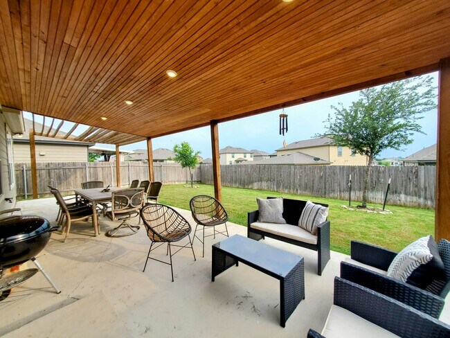 Building Photo - 14120 James Garfield St