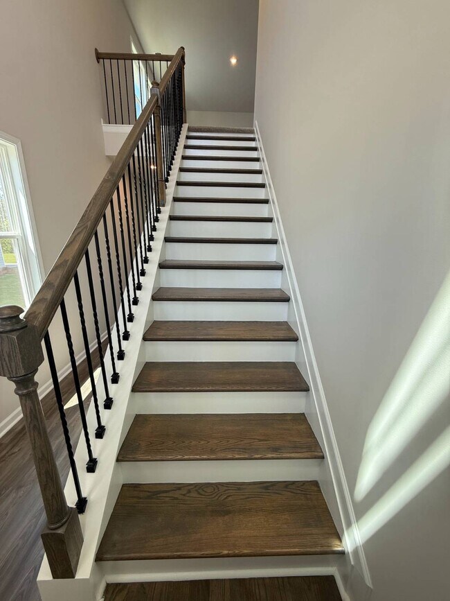 Building Photo - 749 Count Fleet Ct