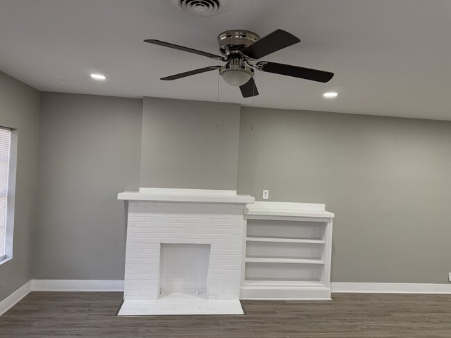 Building Photo - 1903 1/2 Fillmore