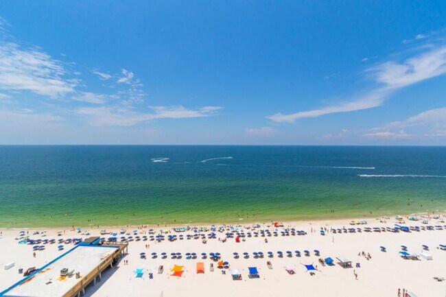 Building Photo - 401 E Beach Blvd