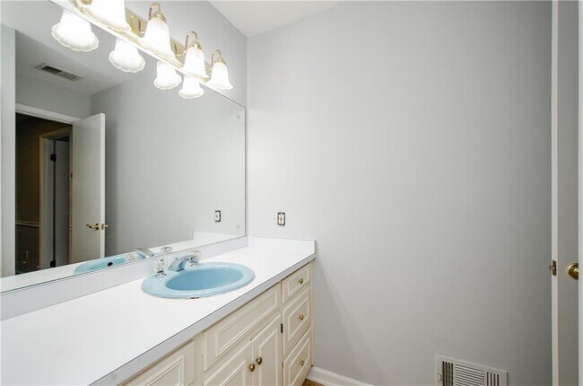 Building Photo - 3579 Midvale Forest Ct