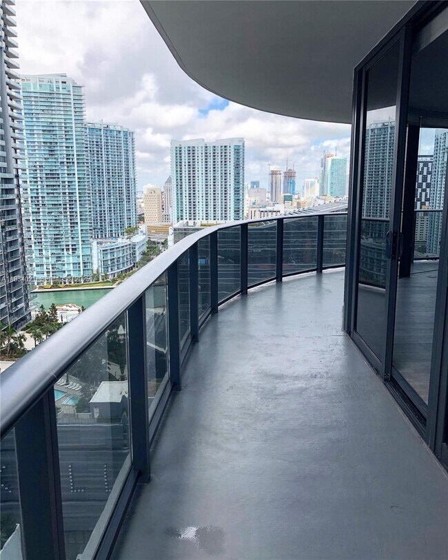 Building Photo - 45 SW 9th St