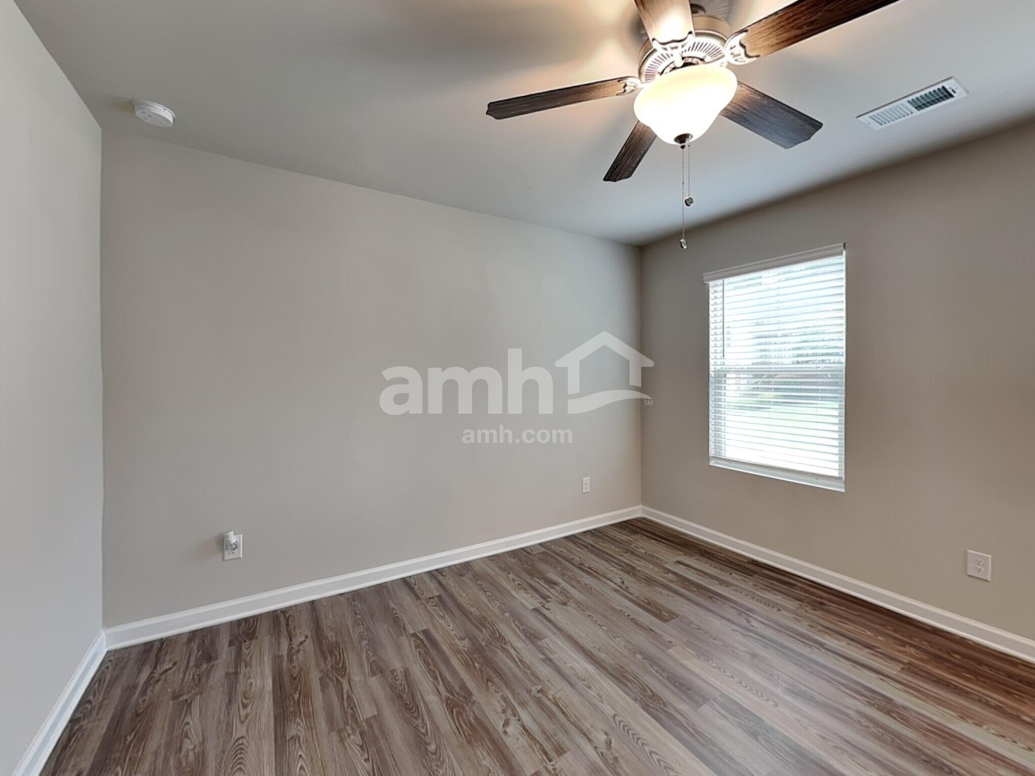 Building Photo - 107 Omega Ct