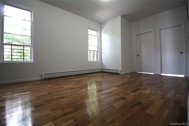 Building Photo - 291 Bonner Pl