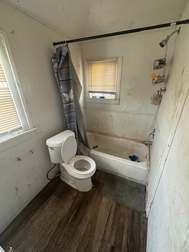 Building Photo - 19969 Hanna St