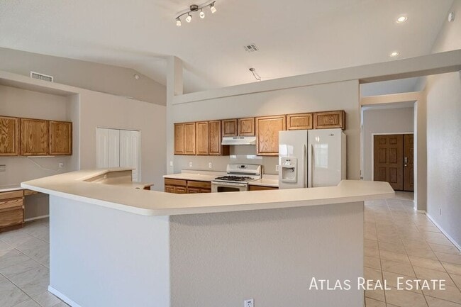 Building Photo - 8622 E Bullrider Pl