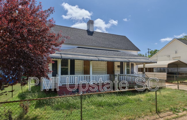 Building Photo - 213 A St