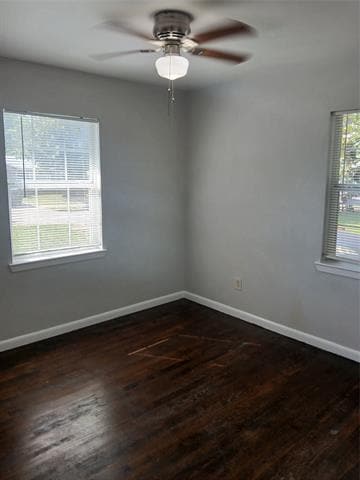 Building Photo - 12133 Hoblitzelle Dr