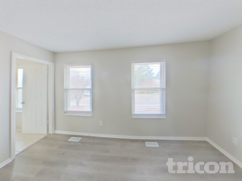 Building Photo - 6669 Gambol Quail Dr E