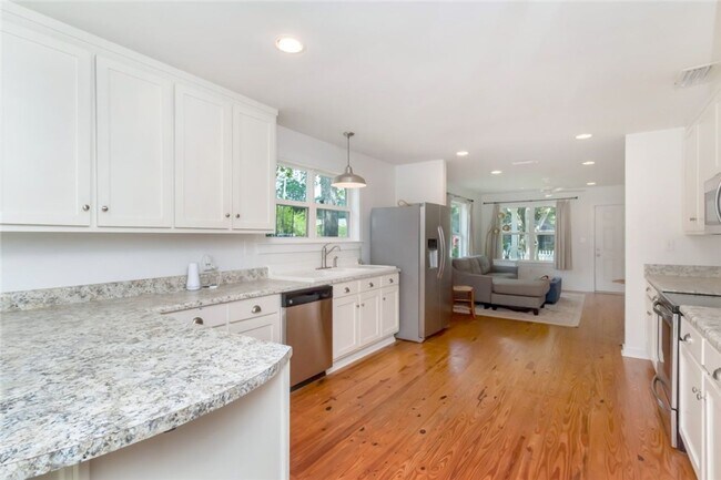 Building Photo - Special Home in Pinehurst