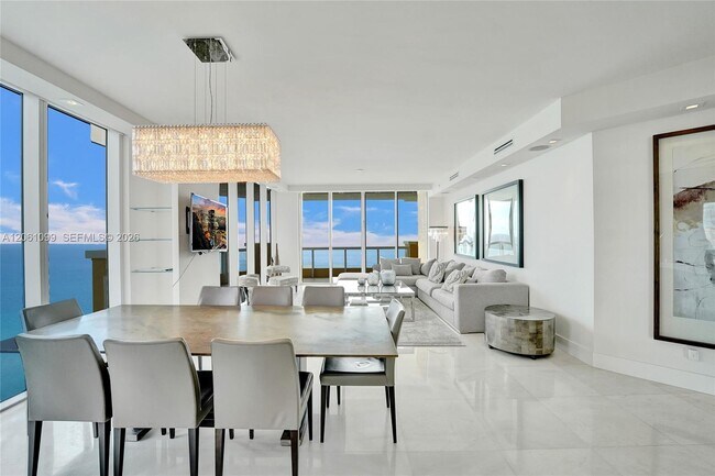 Building Photo - 17875 Collins Ave