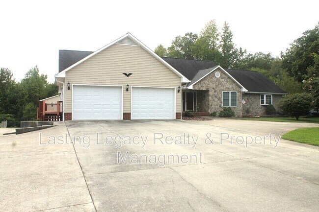Primary Photo - 1056 Hasty School Rd
