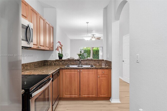 Building Photo - 4967 SW 140th Terrace