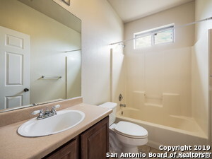 Building Photo - 530 Dukeway Dr