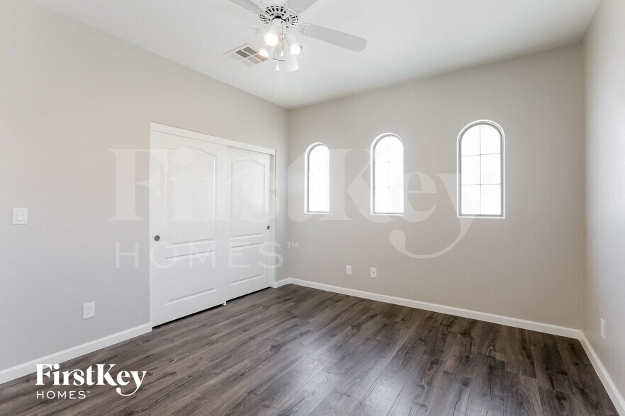 Building Photo - 3037 Winter Sunset Ave