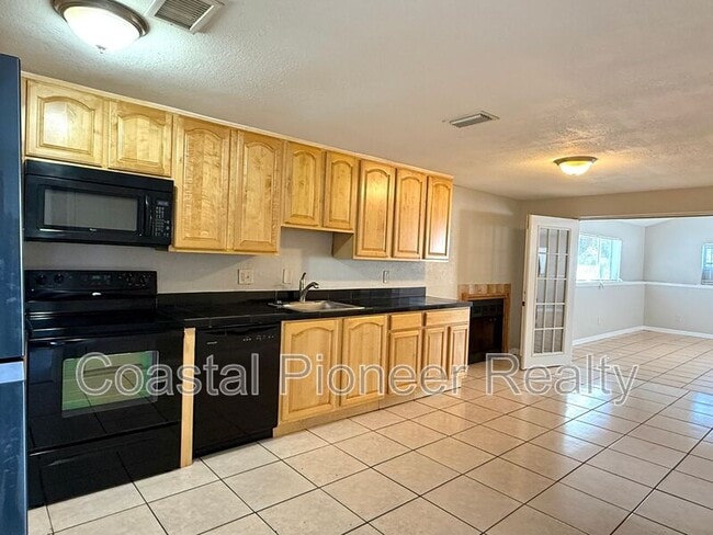 Building Photo - 10202 Bonnie Bay Ct