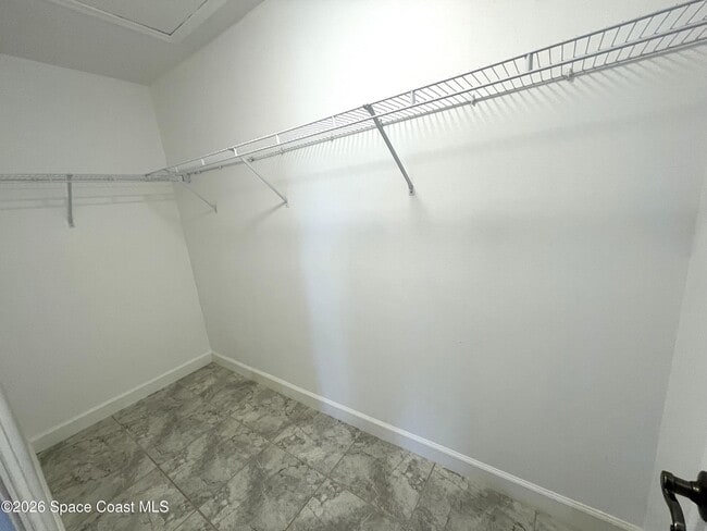 Building Photo - 2600 Revolution St