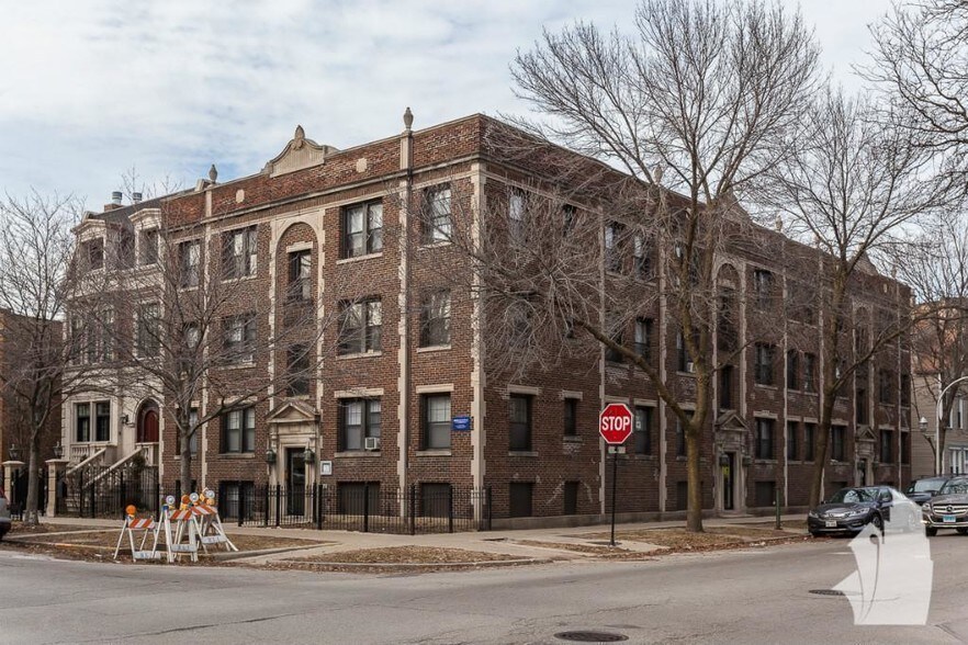 Primary Photo - 1200 W Wellington Ave