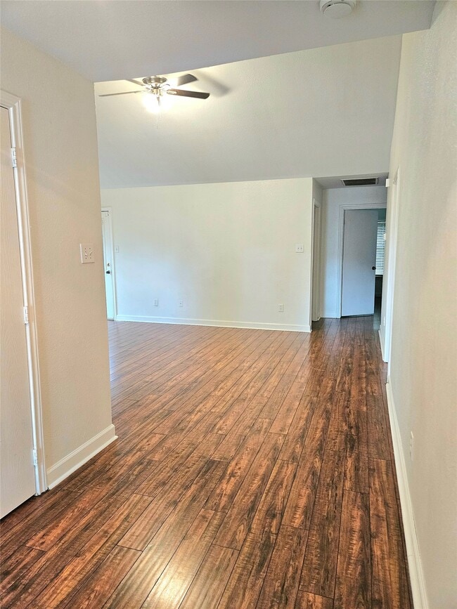 Building Photo - 16211 Noblewood Way