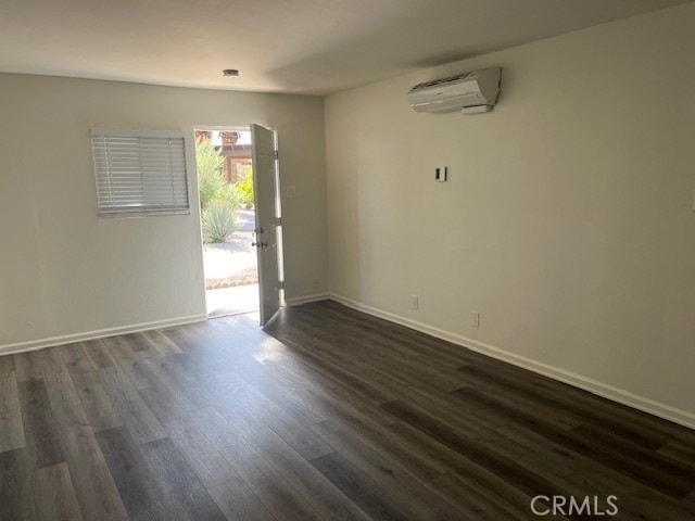 Building Photo - 36957 Melrose Dr