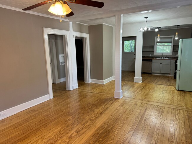 Building Photo - Home for rent!