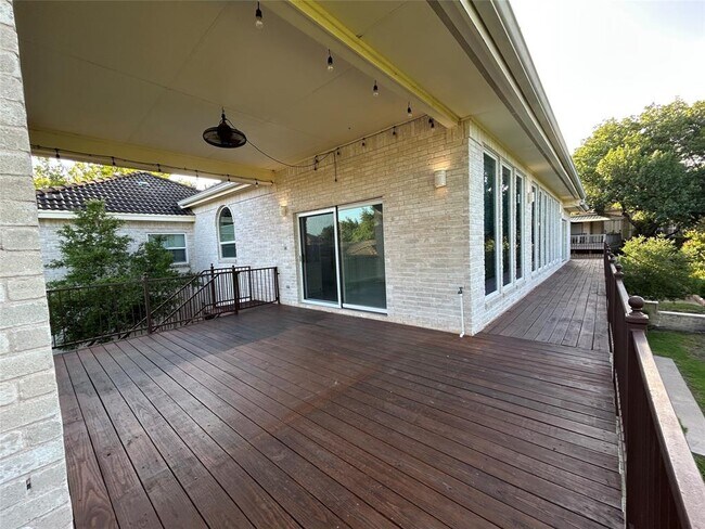 Building Photo - 41 Stillmeadow Dr