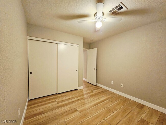 Building Photo - 3924 Sweet Pine St